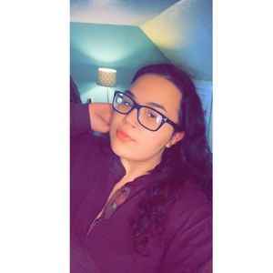 Meet your Posher, Paige